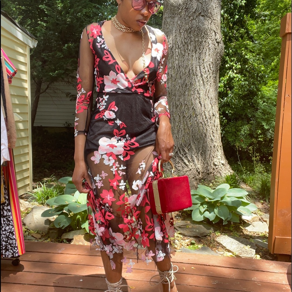 Floral Sheer Dress 🌸🌸